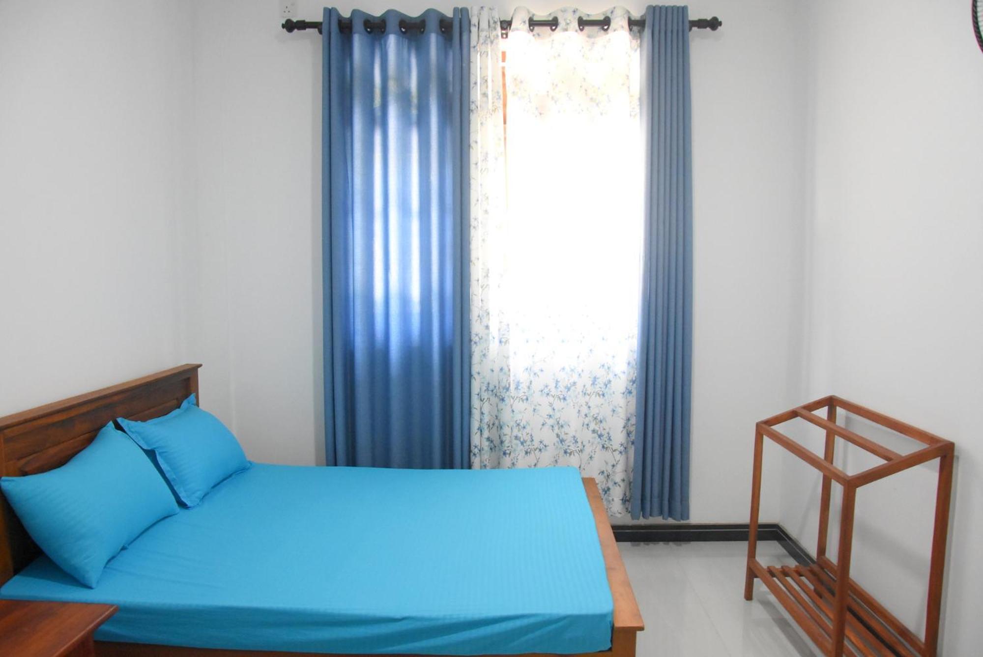 Silverline Guest House Anuradhapura Esterno foto