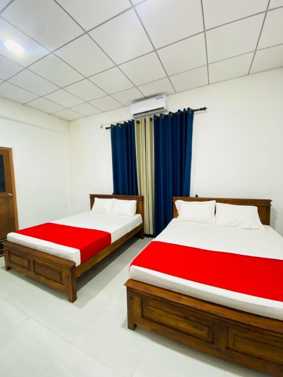 Silverline Guest House Anuradhapura Esterno foto